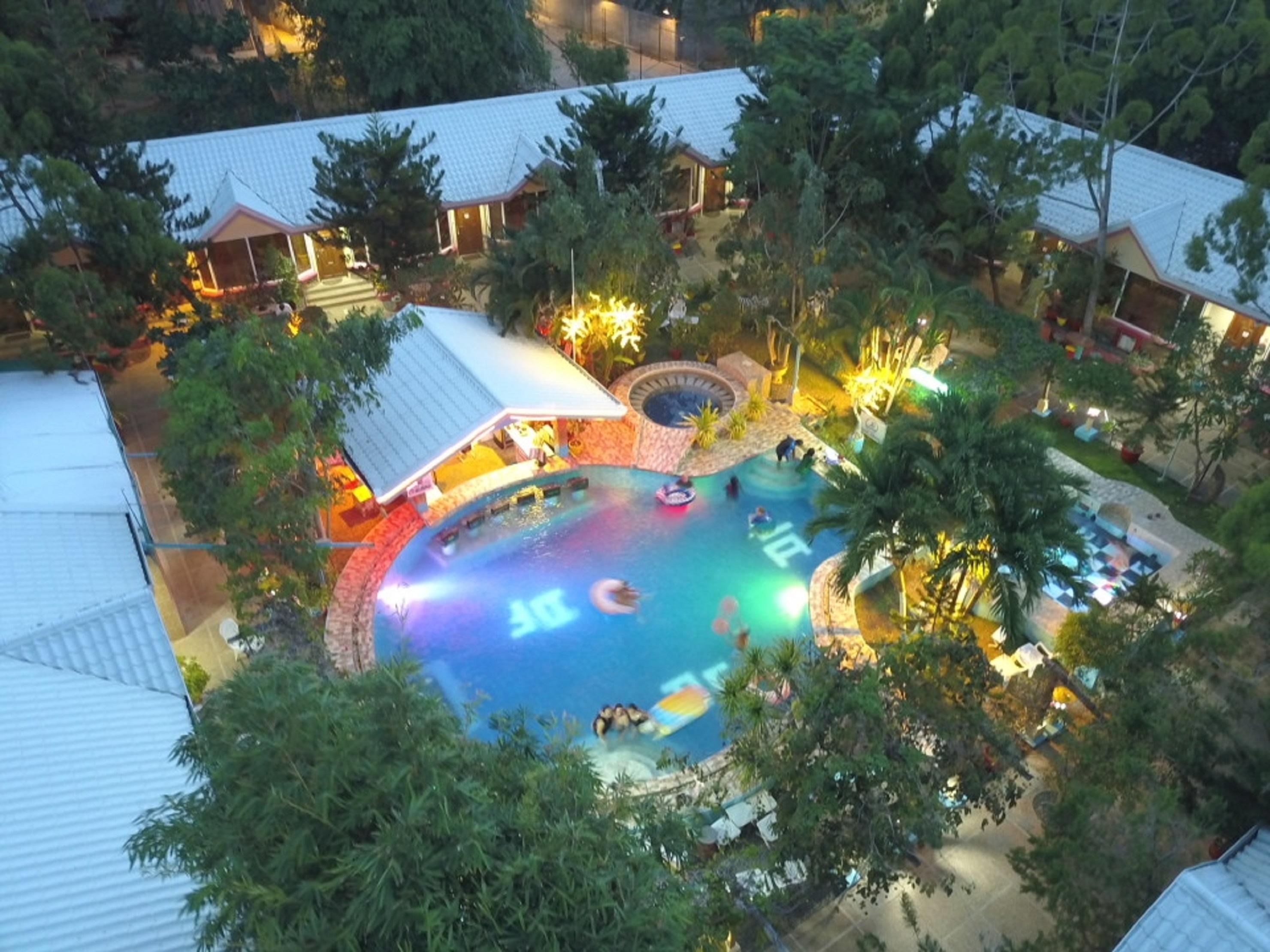 Deep Forest Garden Hotel Puerto Princesa Bagian luar foto