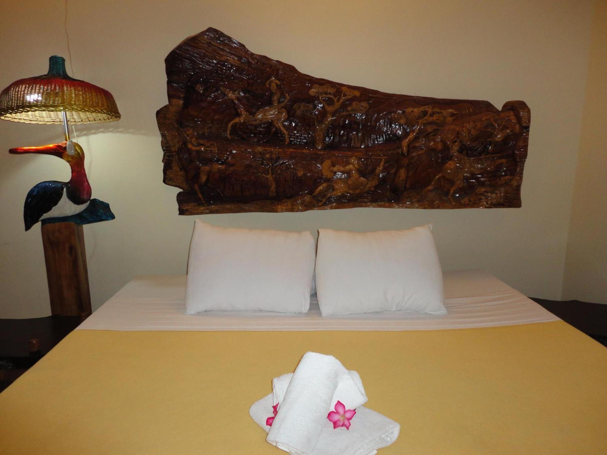 Deep Forest Garden Hotel Puerto Princesa Bagian luar foto