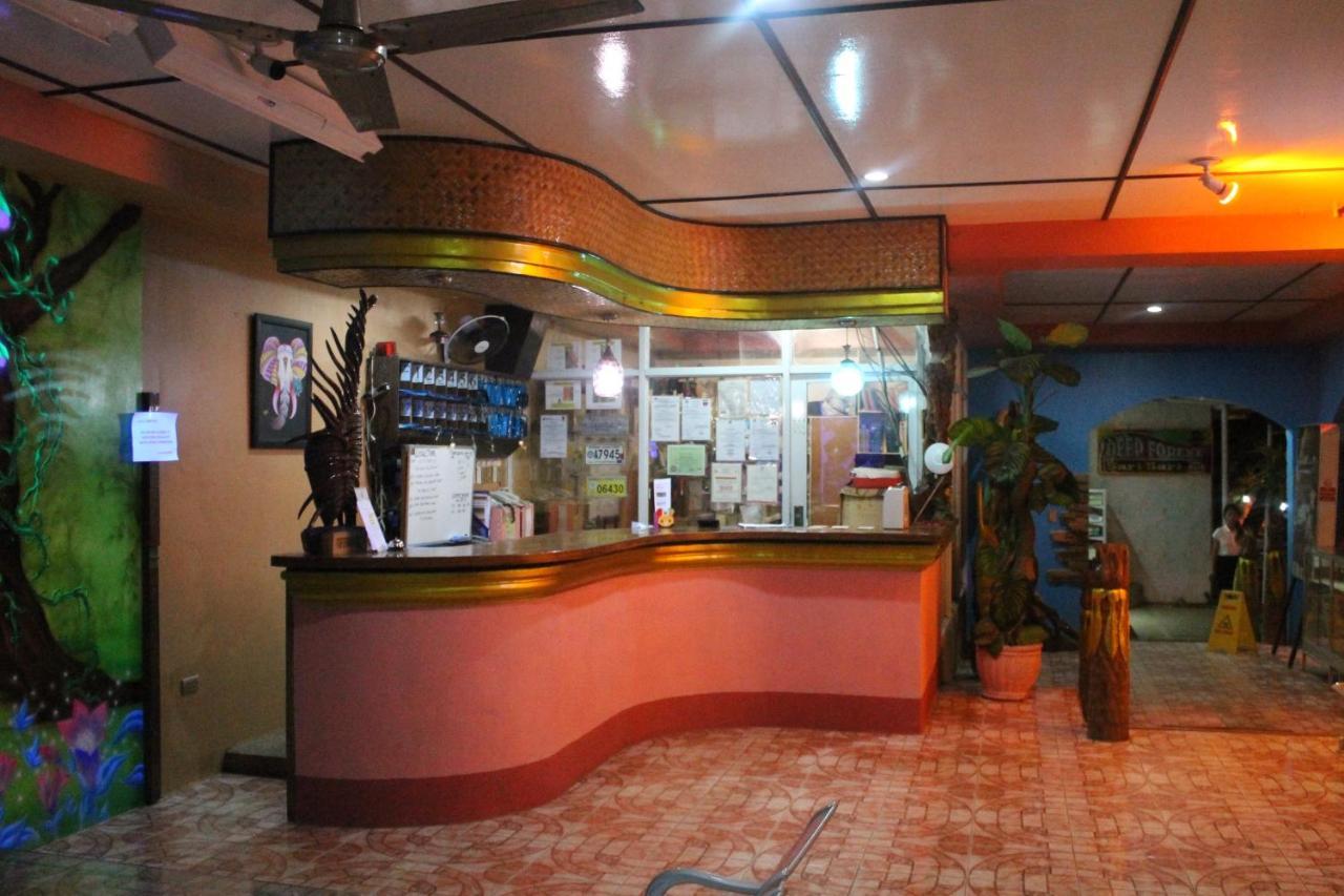 Deep Forest Garden Hotel Puerto Princesa Bagian luar foto